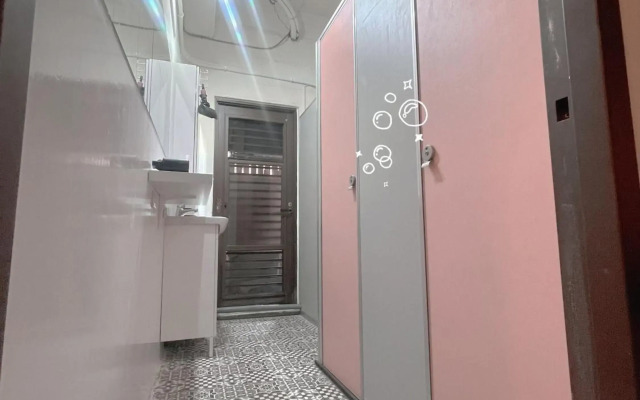 StarBox Hostel