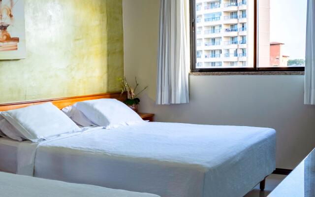 Golden Beach Hotel
