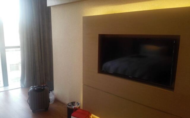 Pengke Hotel (Shenzhen North Railway Station)