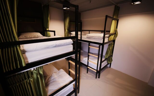 The Campus Hostel Thonglor