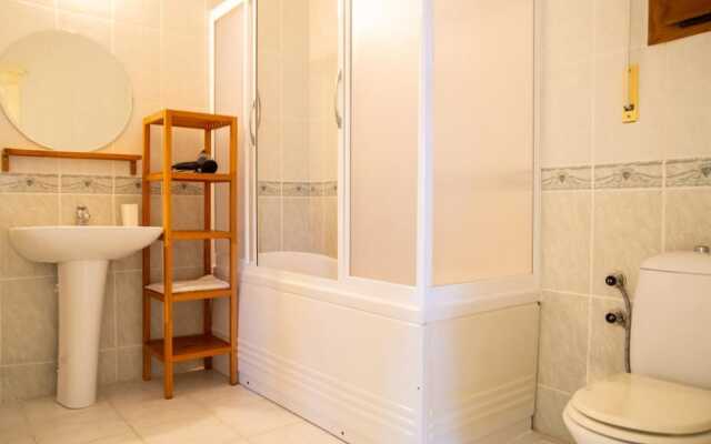 Enchanting Villa With Backyard in Cesme Near Beach