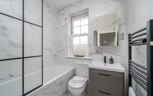 Elegant 3Bedroom Retreat