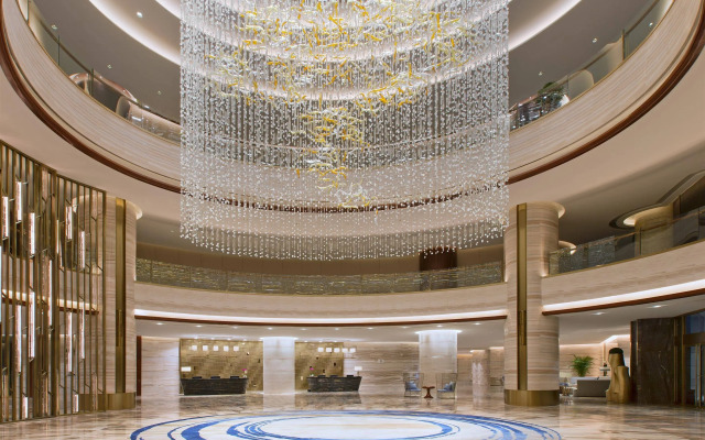 Sheraton Zhanjiang Hotel