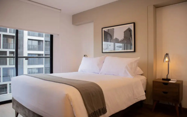 Majestic 1BR With Balcony in Miraflores