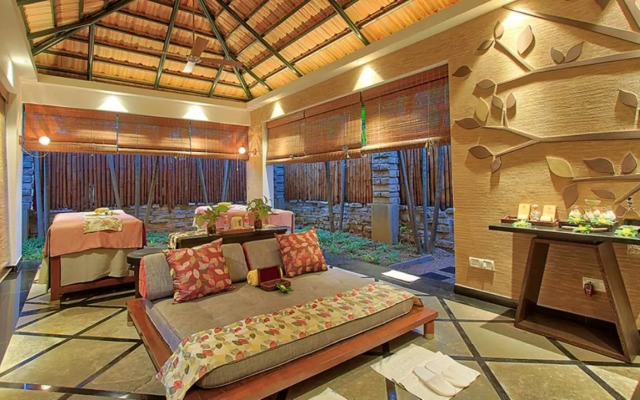 Angsana Oasis Spa and Resort