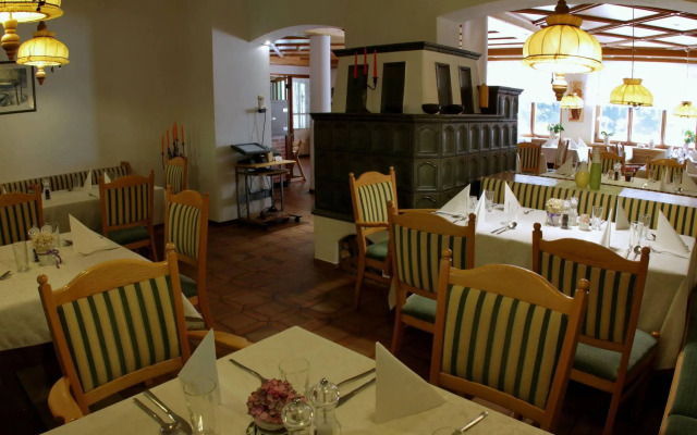 Hotel Alpenhaus Evianquelle