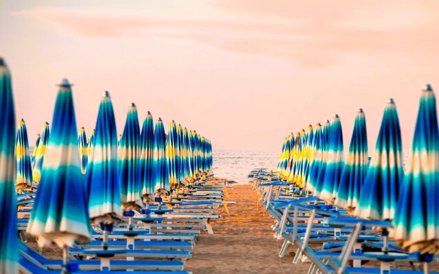 Club Hotel Residence