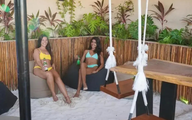 Dune Luxury Condos - Suite w Private Terrace