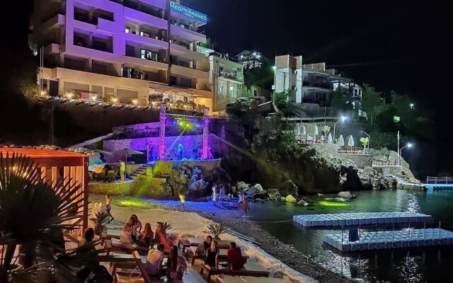 Hotel & Beach Club Mediterraneo Liman