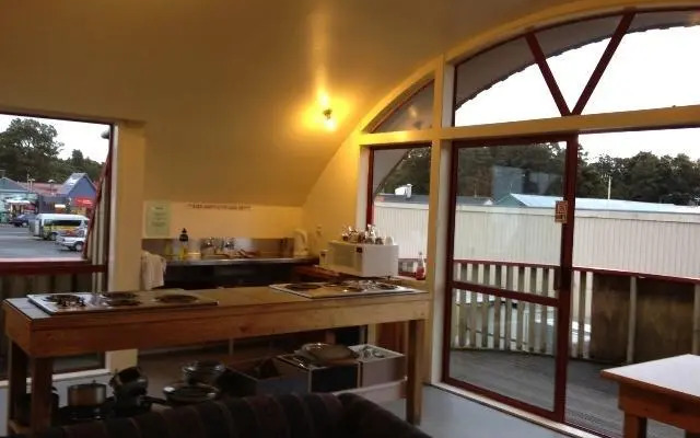 Alpine Backpackers Lodge