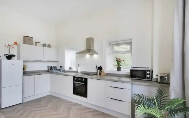 Stylish Large 1-bed Apartment in Tunbridge Wells