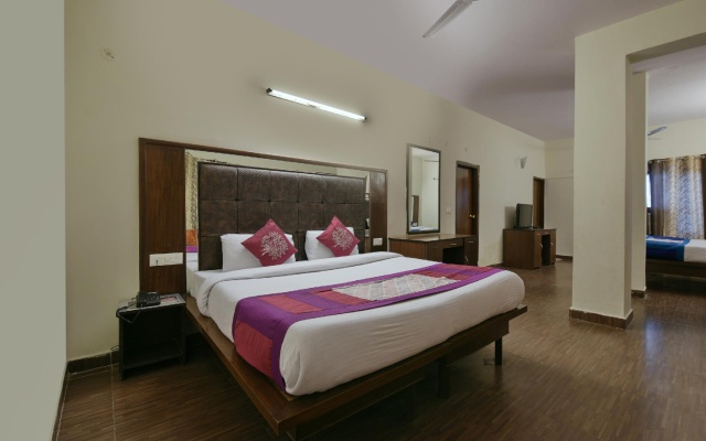 Capital O 3695 Hotel Daichi – Guest Rooms – Dehradun