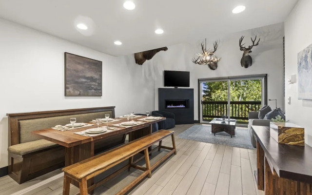 Snow Flower 126 2 Bedroom Condo