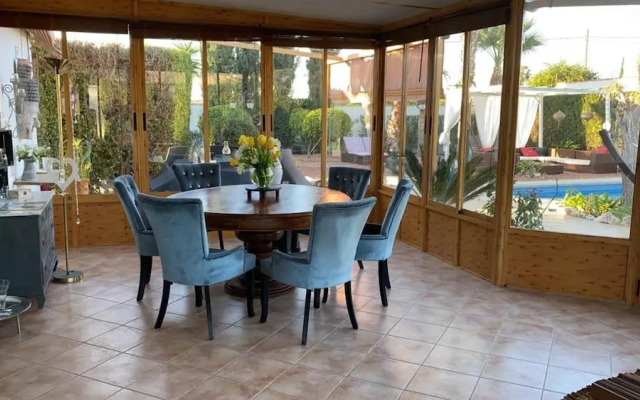 Coastal House in La Marina-sleeps6 - Private Pool
