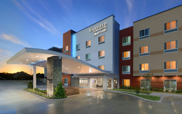 Fairfield Inn & Suites by Marriott Fort...