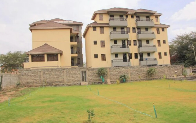 Lux Suites Bida Furnished Apartments