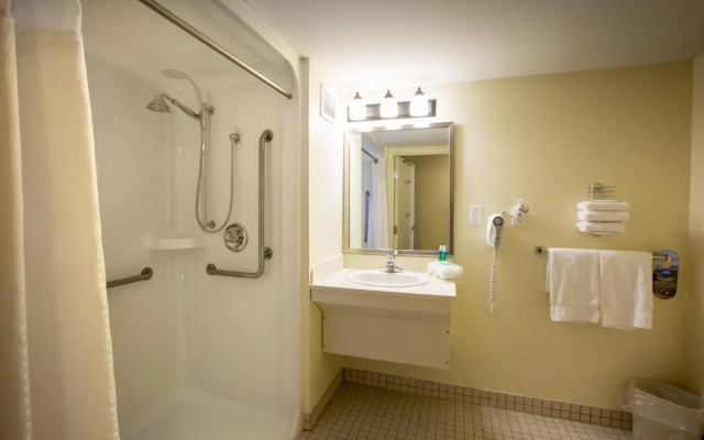 Holiday Inn Express Stellarton by IHG