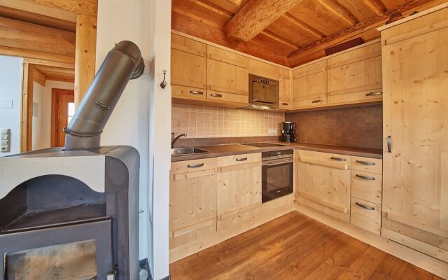 Chalets Blockhaus Saalbach by HolidayFlats24