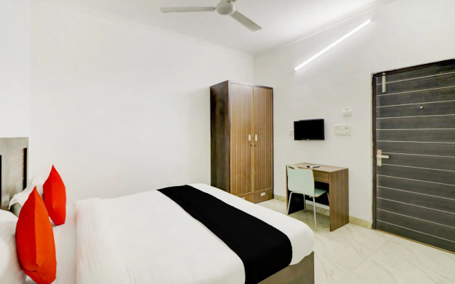 Hotel Libet by OYO Rooms