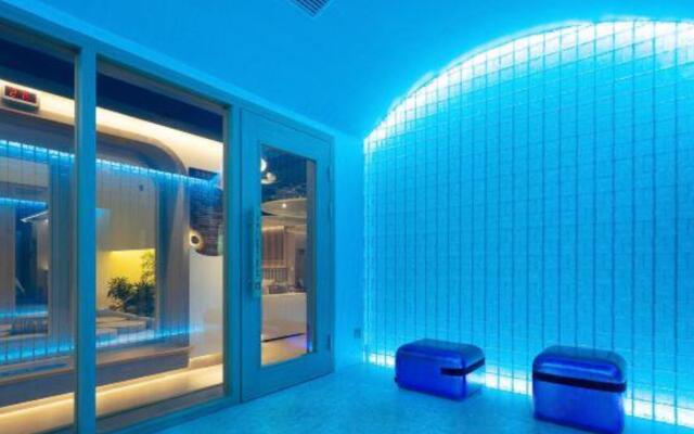 Chongqing White-collars East Hotspring Hotel