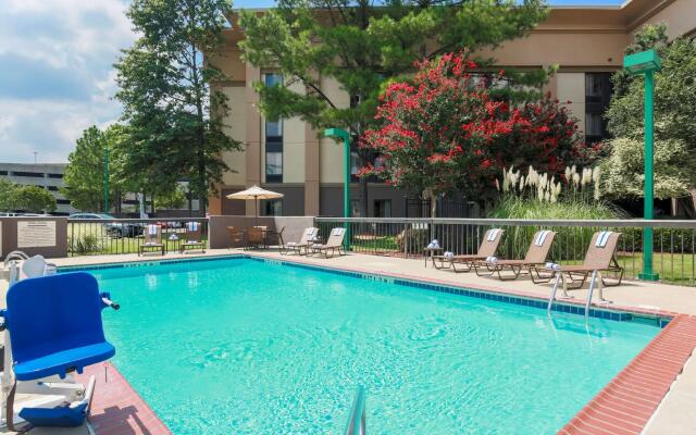 Hampton Inn Memphis-Walnut Grove/Baptist Hospital East