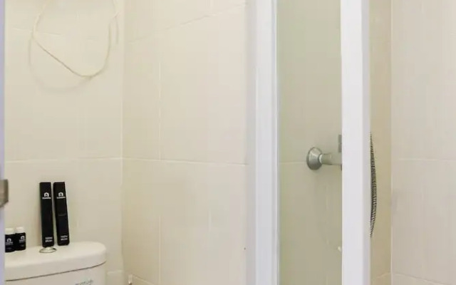 New Furnished Studio Room @ 19 Avenue Apartment