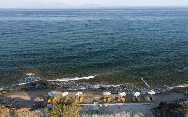 Mammis Beach Hotel
