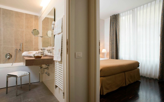 National Hotel