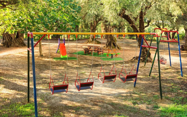 Alykes Park Bungalows & Apt