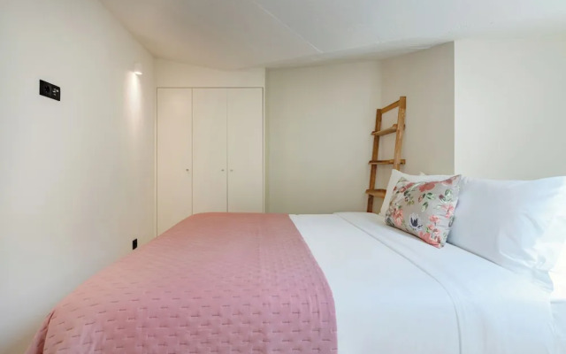 Minimalist Loft at Terracotta Collection