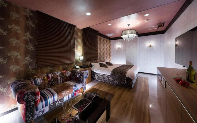 Hotel Sweet Season-L