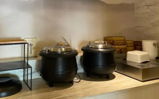 JI Hotel (Shanghai Nanxiang Taimao Commercial Plaza)