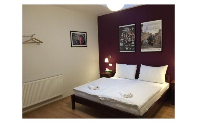 Central Station Studios II - Vacation Rentals