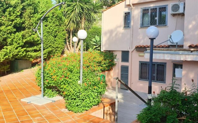 Apartment With 2 Bedrooms in Palermo, With Enclosed Garden and Wifi - 970 m From the Beach