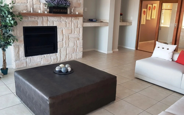 Bayview 8 Sleeper Langebaan