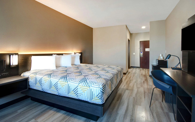 Motel 6 Fort Worth, TX – I-35 & I-20