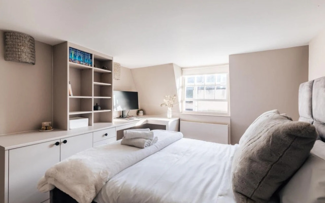 Modern Central Bath Apartment