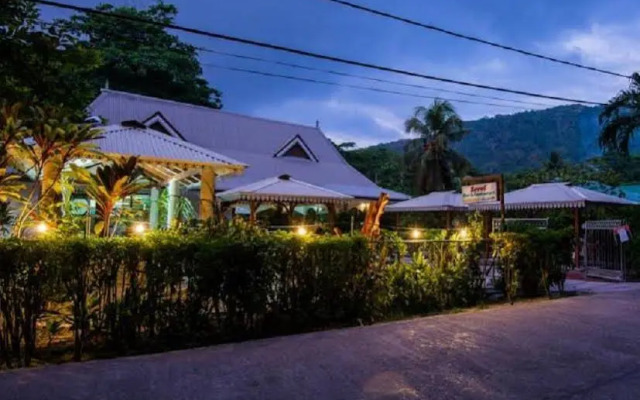 Zerof Guest House & Self Catering Apartments