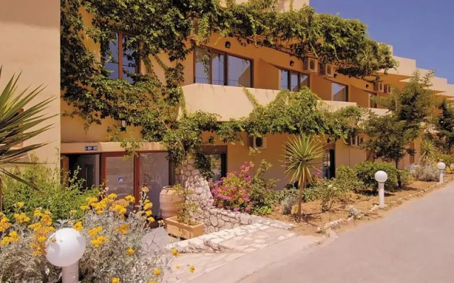 Kalamaki Property Yassou Kriti Kavros Garden