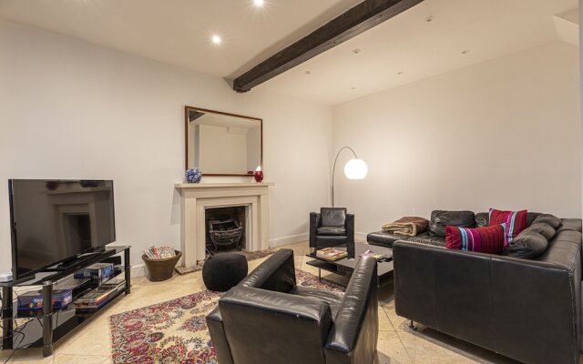 Elegant 4br House in Kensington
