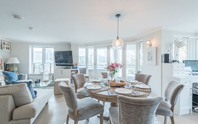 Stunning Riverside home in Battersea