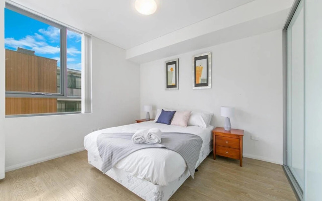 Nth Ryde 2bed Free Parking Macq Park STN Nnr001
