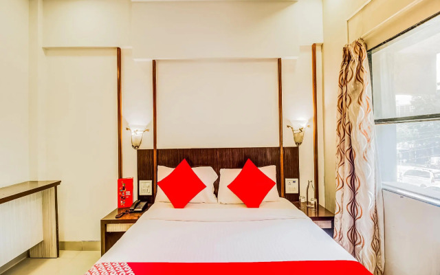 OYO Flagship 19825 Hotel Panchratna