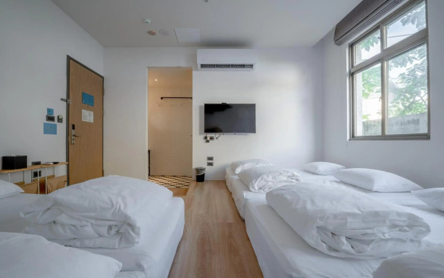 Light Hostel Hualien