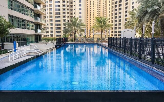 Stylish + Bright 1BR With Dubai Marina Views!