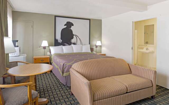 Super 8 by Wyndham El Paso Airport