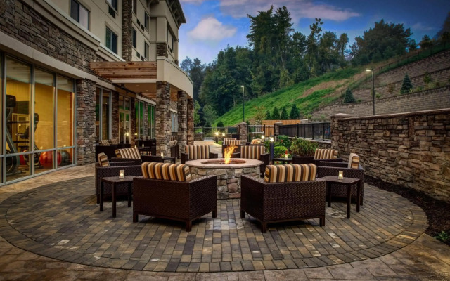 Courtyard Boone