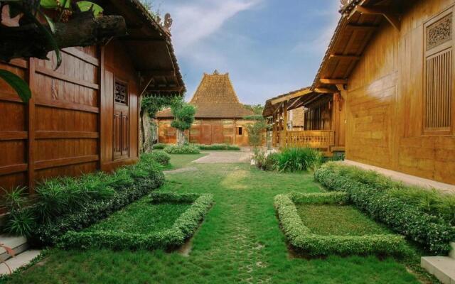 Hotel Kampoeng Joglo Yogyakarta