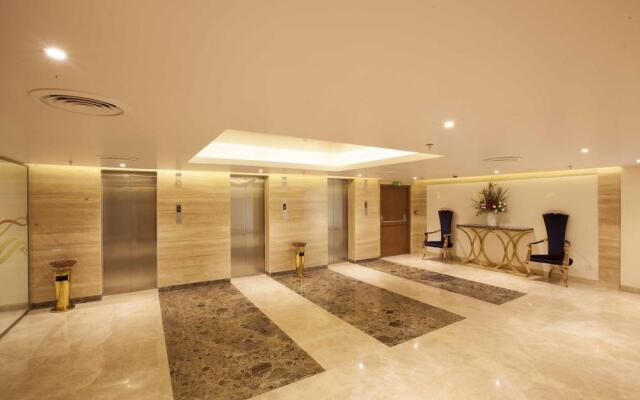 United 21, The Grand