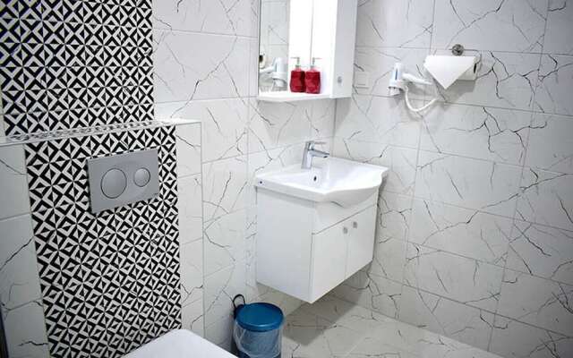 Saranda Teras Pansiyon